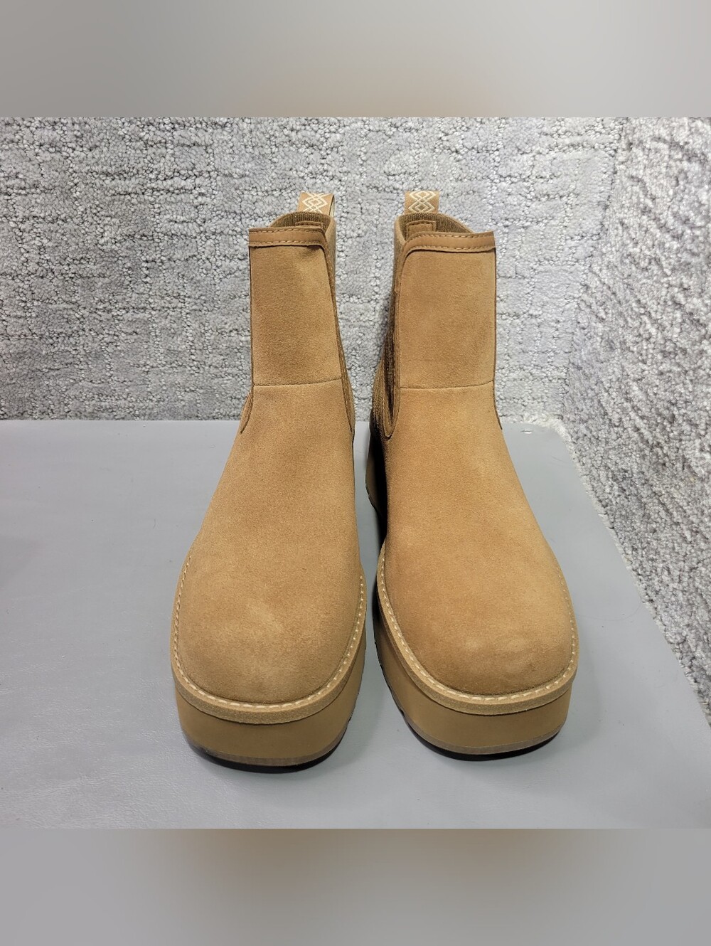 UGG Cityfunc Chelsea Women's Size US 7 Chestnut boots. - Picture 11 of 15